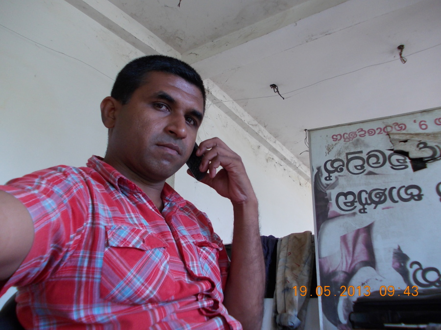 chamil, 49, Kandy, Sri Lanka