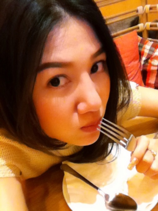 Cher, 44, Bangkok, Thailand