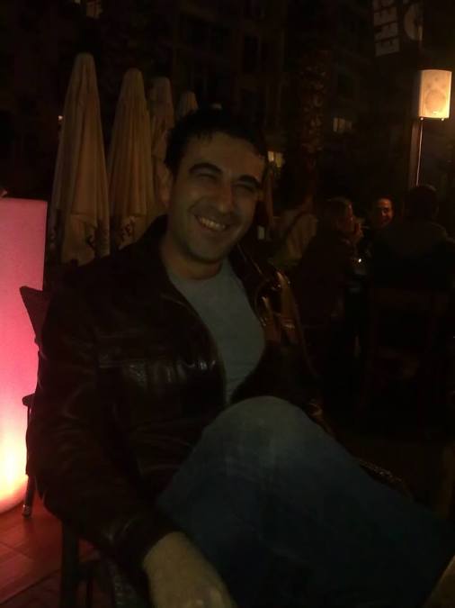 serdal, 45, Izmir, Turkey