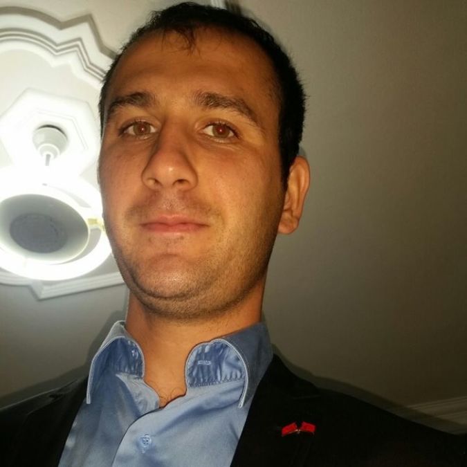 Hakan Şimşek, 37, Aydin, Turkey