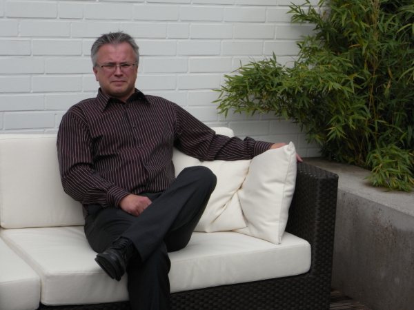 Bill, 65, London, United States