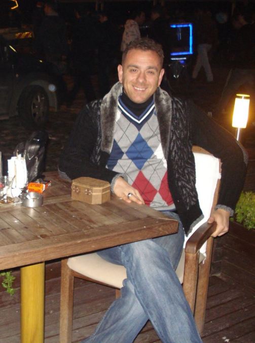 arif, 50, Izmir, Turkey