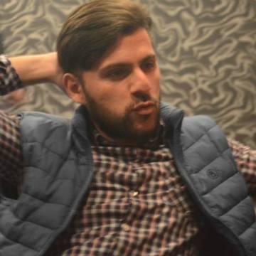 Zbiqnev Bjezinski , 39, Baku, Azerbaijan