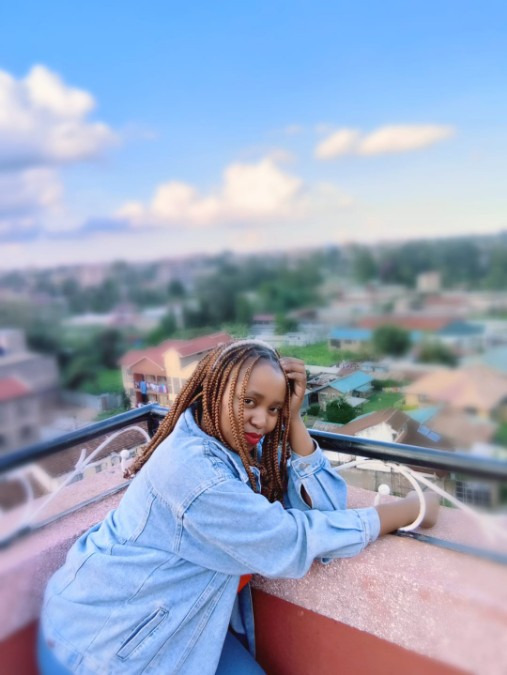 Elle, 26, Nairobi, Kenya