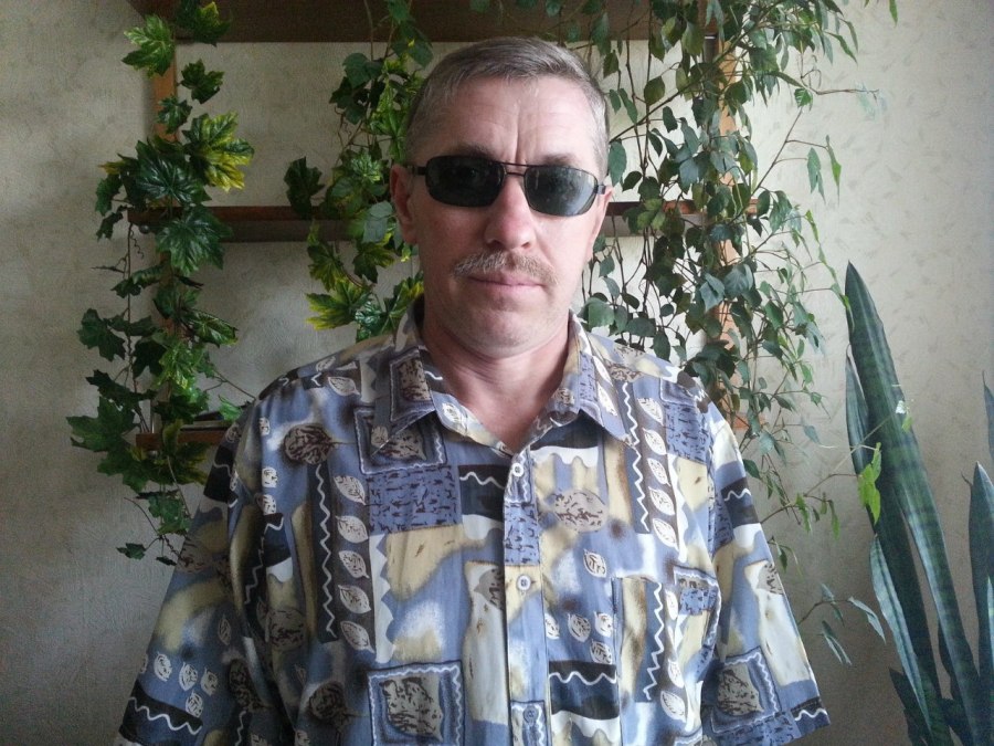 Виктор, 58, Brest, Belarus