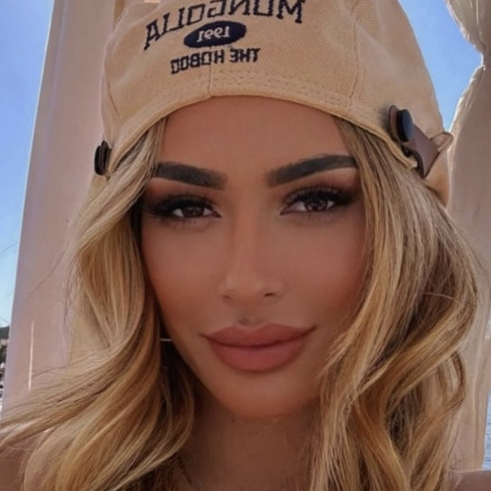 Ebrar, 24, Istanbul, Turkey