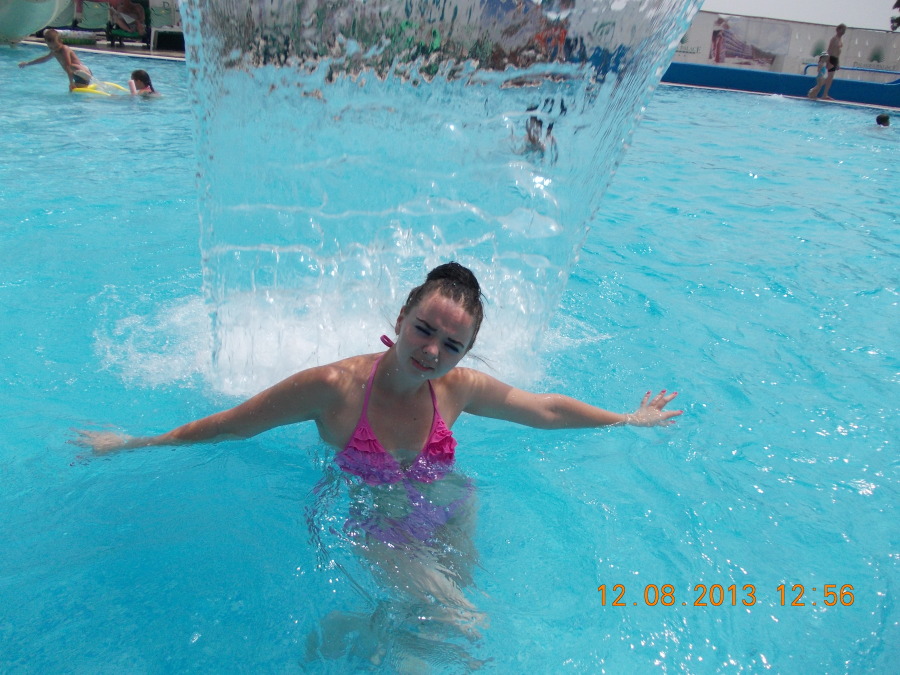 Inna Konstantinova, 43, 