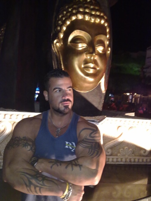 Raed, 42, Bishah, Saudi Arabia