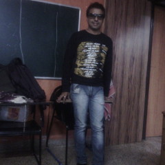 ANAND, 50, Mumbai, India