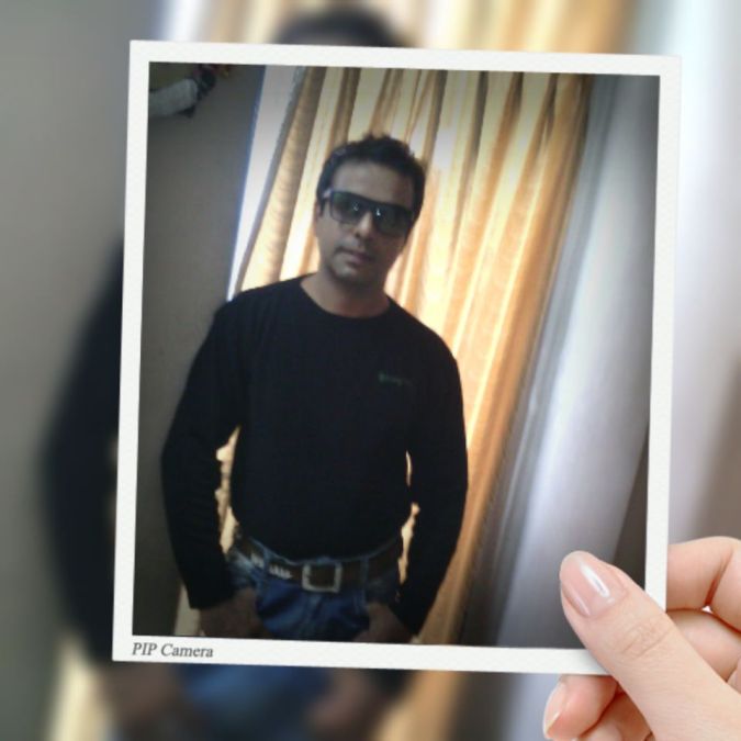 ANAND, 50, Mumbai, India