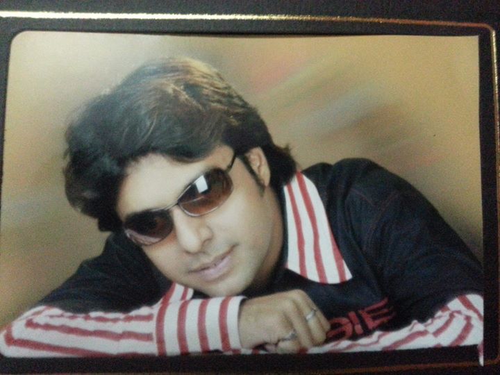 ANAND, 50, Mumbai, India