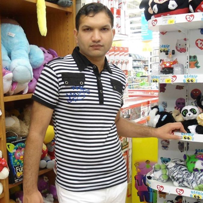 Xohail, 37, Sharjah, United Arab Emirates