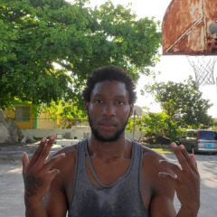 king, 18, Nassau, Commonwealth of The Bahamas