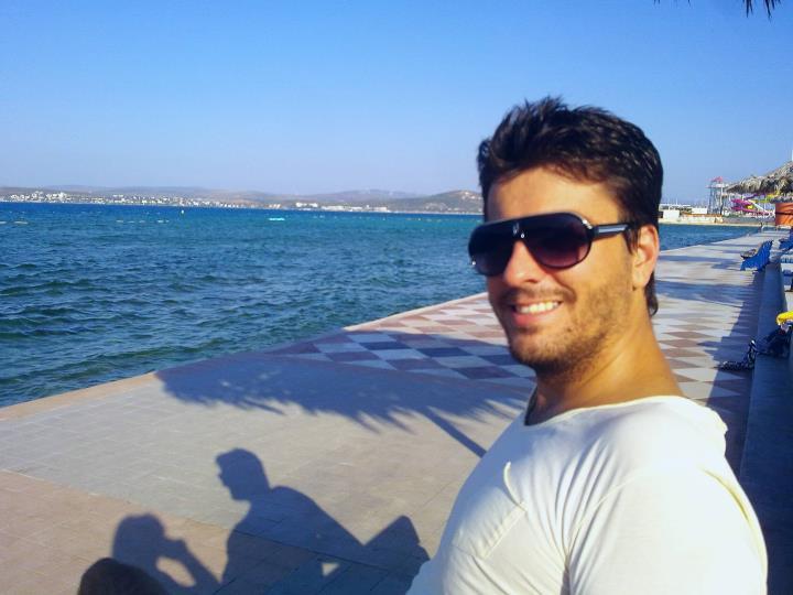 Erdem Özbek, 42, Cesme, Turkey