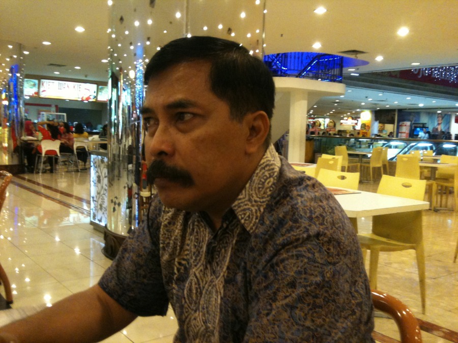 abednego, 54, Surabaya, Indonesia