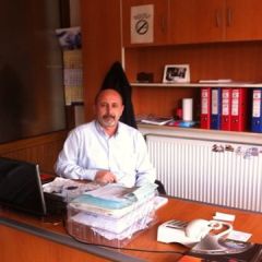 Moris, 65, London, United States