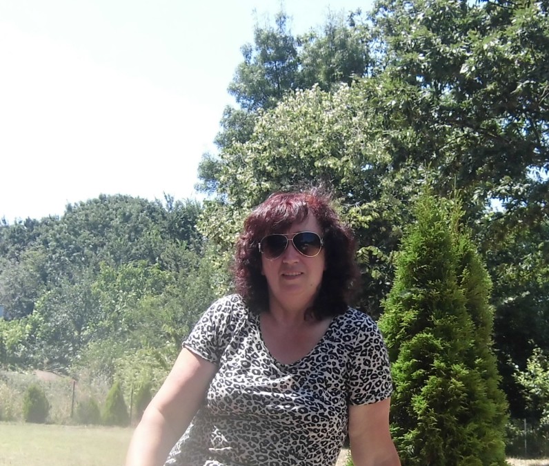 Марія, 67, Chernivtsi, Ukraine