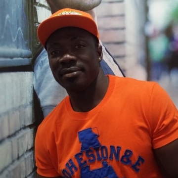 Nana ozaro II, 46, Dubai, United Arab Emirates