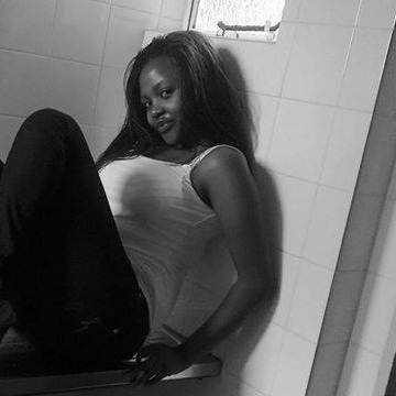 Herritha Macalla, 37, Dakar, Senegal