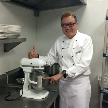 martin, 60, Zurich, Switzerland