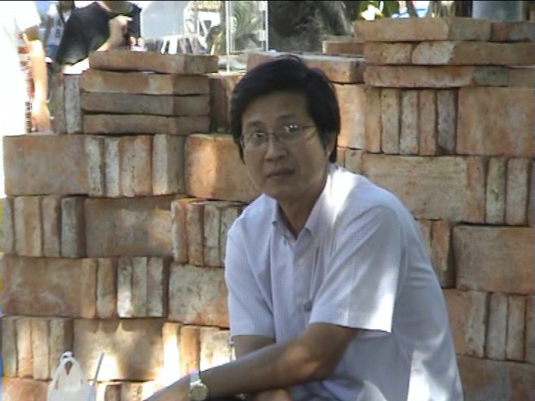 apichat, 63, Bangkok Yai, Thailand