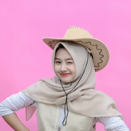 devana, 24, Yogyakarta, Indonesia