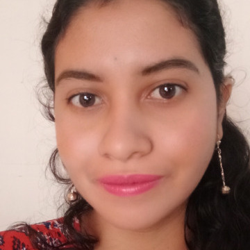 Magui Vélez, 31, Santa Ana, Ecuador